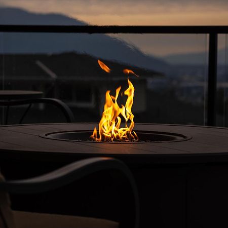 Mountain Retreat With Views, Hot Tub, Games & Ac Villa Chilliwack Exteriör bild