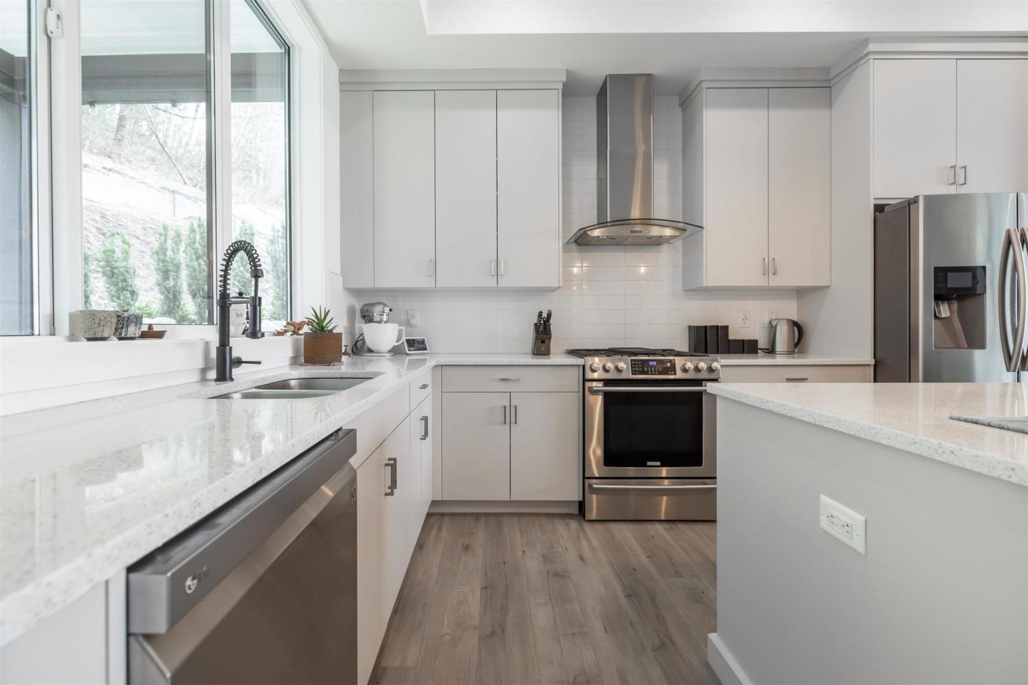 Mountain Retreat With Views, Hot Tub, Games & Ac Villa Chilliwack Exteriör bild