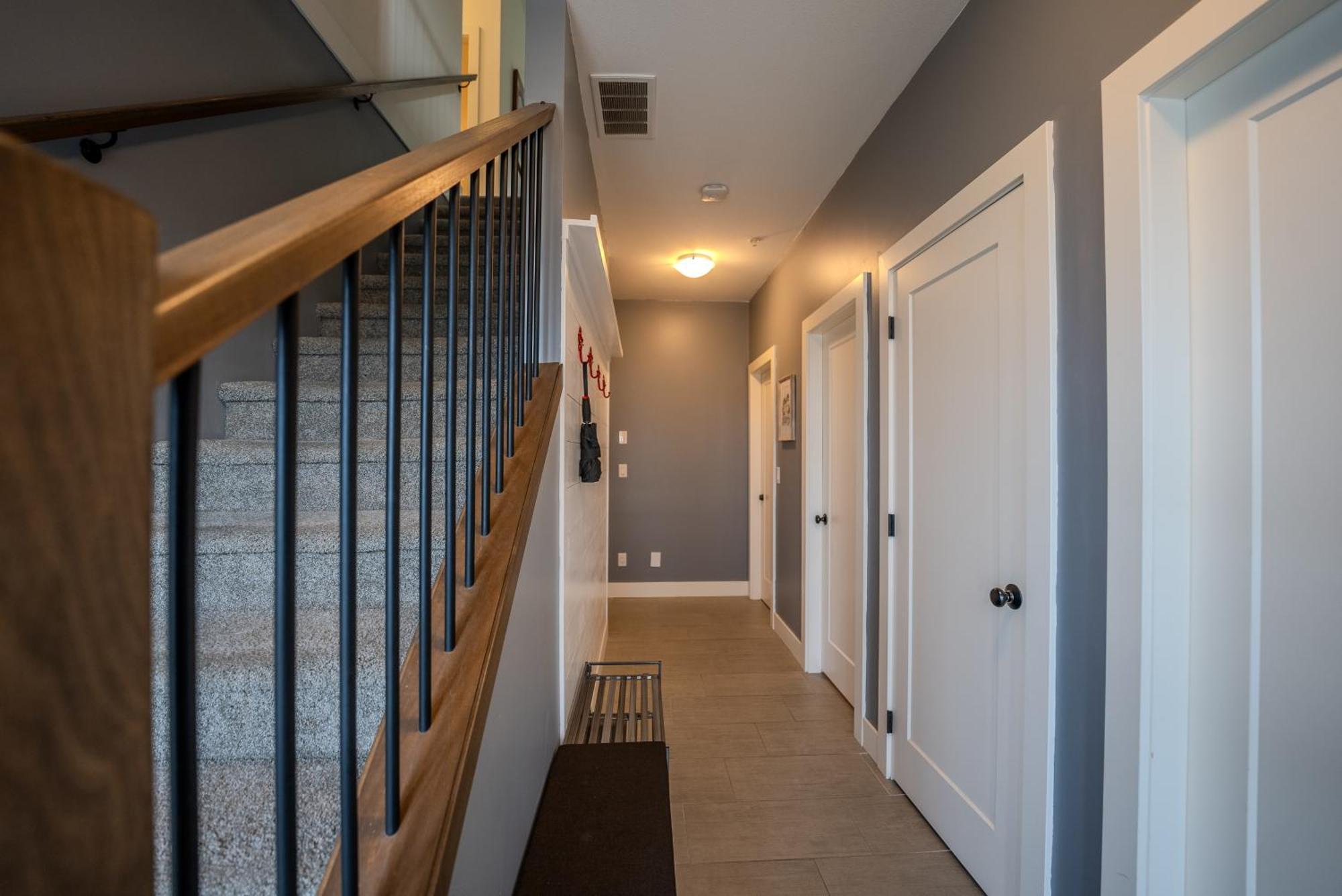 Mountain Retreat With Views, Hot Tub, Games & Ac Villa Chilliwack Exteriör bild