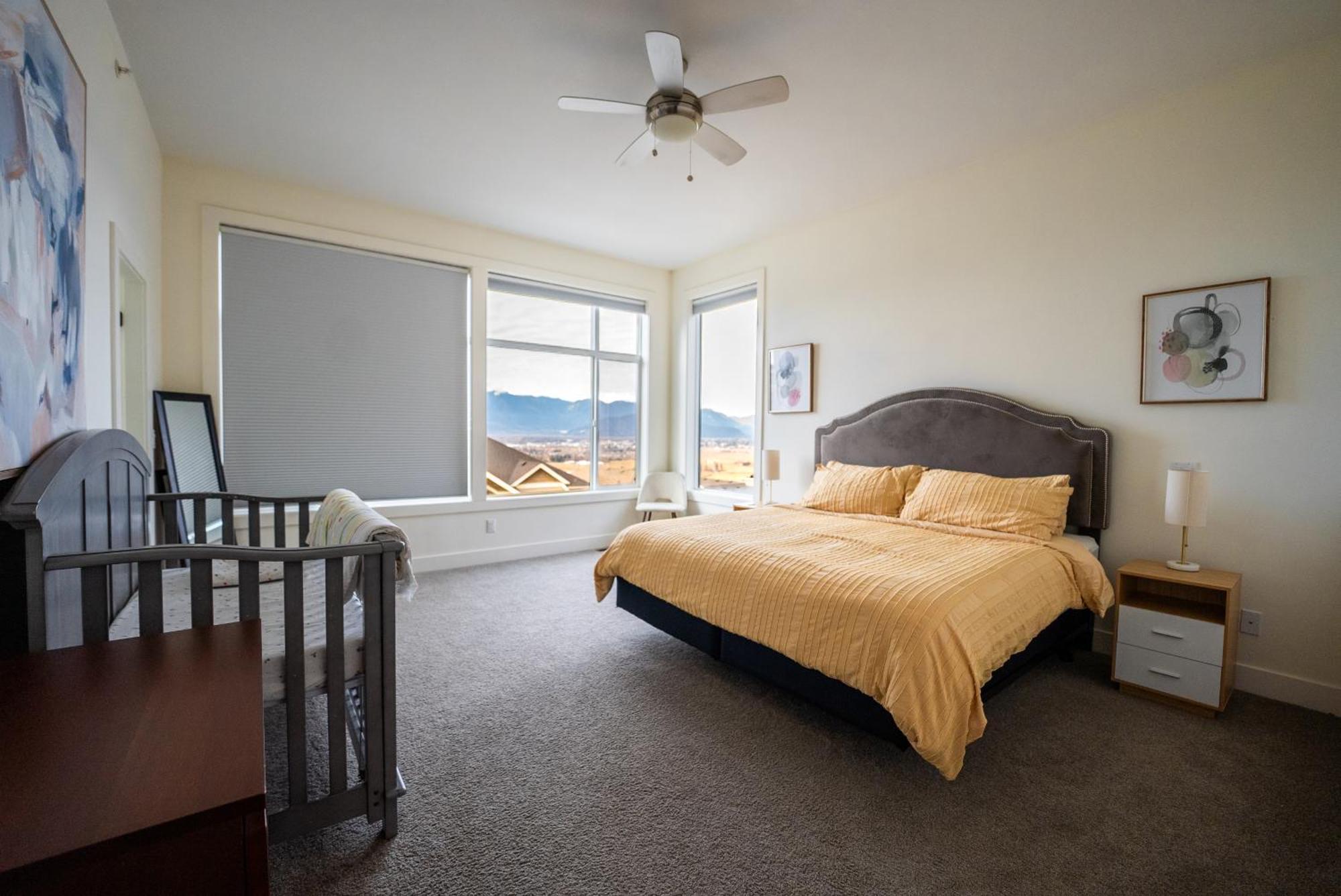 Mountain Retreat With Views, Hot Tub, Games & Ac Villa Chilliwack Exteriör bild